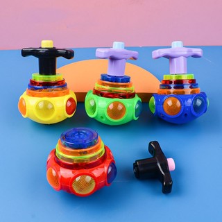 Con quay phát sáng có nhạc cho bé