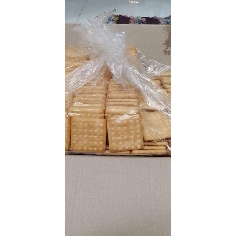500 gr bánh lạt mặn.