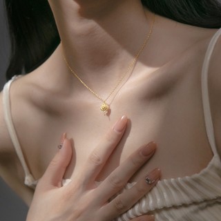 Vòng cổ hoa hồng mong manh màu vàng xinh yêu VC233