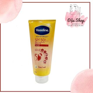 Sữa dưỡng thể trắng da Vaseline 50x 300ml Thái Lan