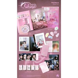 [𝗖𝗼́ 𝘀𝗮̆̃𝗻] 𝗔𝗹𝗯𝘂𝗺 𝗮̉𝗻𝗵 𝗥𝗲𝗱 𝗩𝗲𝗹𝘃𝗲𝘁 "𝗖𝗼𝘀𝗺𝗶𝗰"