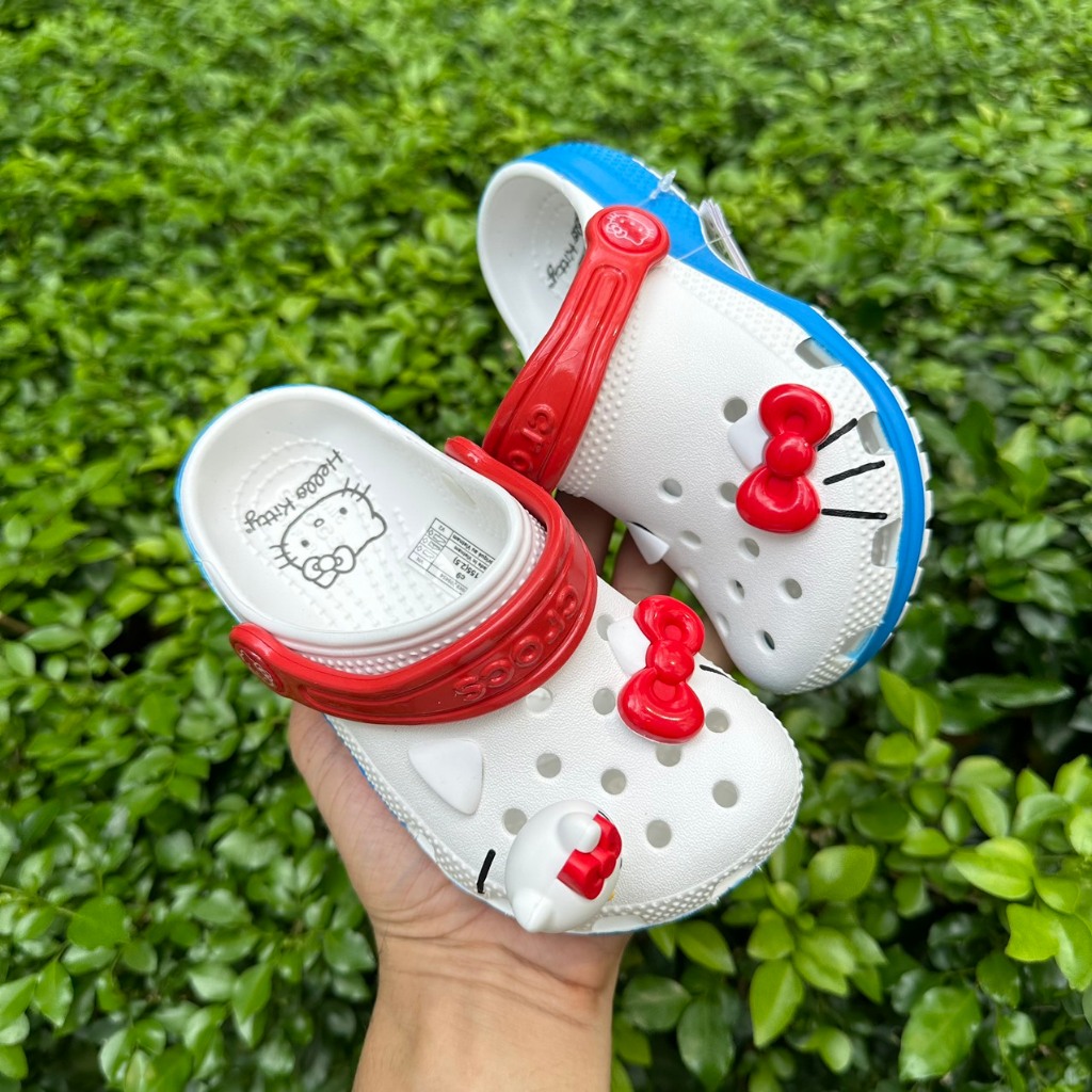 Giày cross trẻ em , sục cross Hello Kitty cho bé gái charm mèo 3D xinh yêu