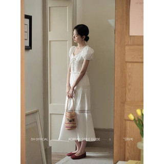 Váy trắng cổ v tay cộc bồng dáng a dài kẻ viền basic
