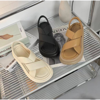 Sandal học sinh quai chéo chun sau chắc chân hót 2024