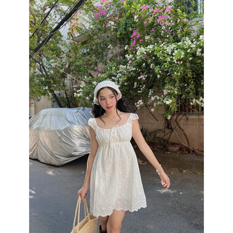 (NEW/SẴN) Váy babydoll ren xô thêu hoa dáng ngắn rút dây ngực mang 2 kiểu | BigBuy360 - bigbuy360.vn