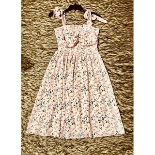đầm hai dây nơ hoa nhí màu hồng cam dáng xoè có mút ngực size S-M mới 100%
