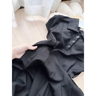 VÁY POLO CỔ ĐỨC CHÂN XOÈ