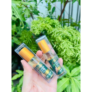 Dầu lăn nhân sâm Green Herb Oil 8ml Thái Lan