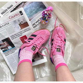 Giày sneaker 𝐆𝐚𝐳𝐞𝐥𝐥𝐞 𝐈𝐧𝐝𝐨𝐨𝐫 𝐁𝐥𝐢𝐬𝐬 𝐏𝐢𝐧𝐤💝💝