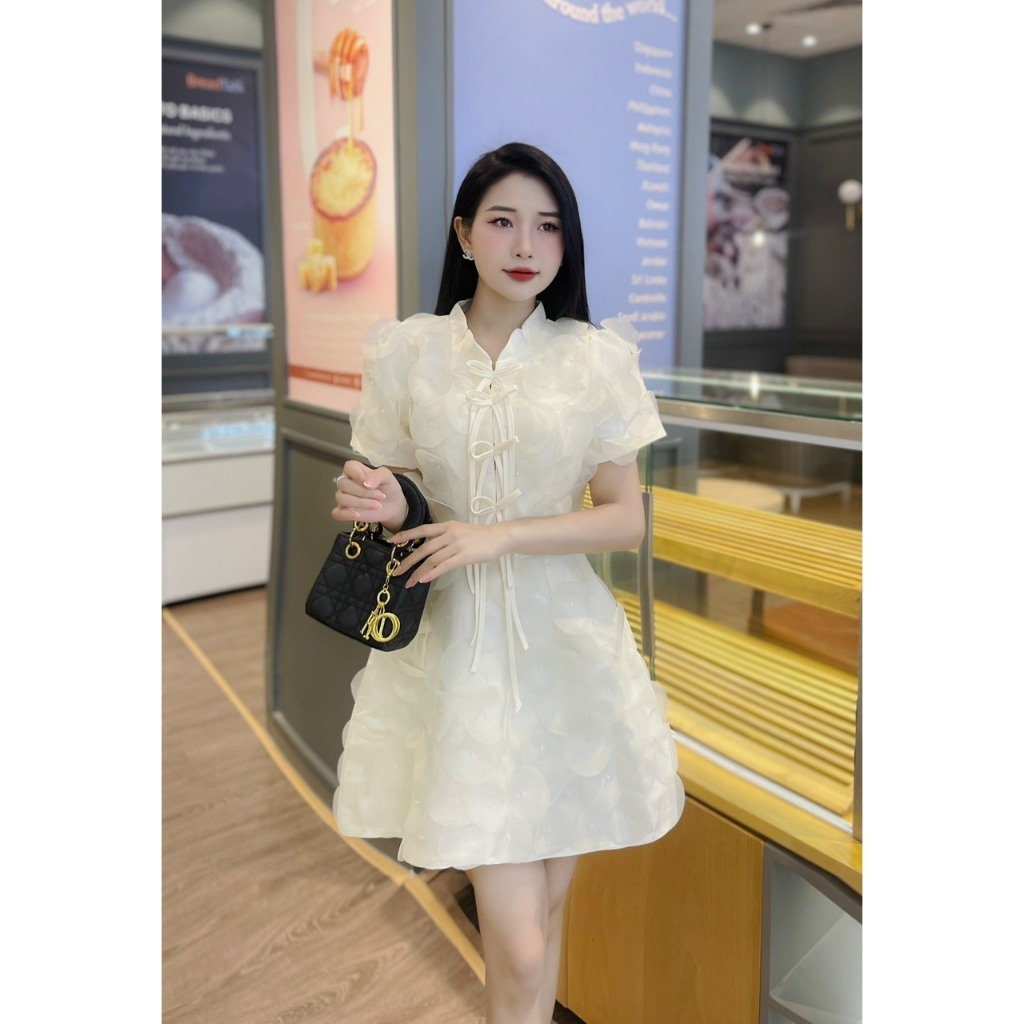 Đầm váy tafta cổ tàu cách điệu,phối nơ ngực bao xinh, họa tiết thủ công mặc đi tiệc đi chơi lịch sự.