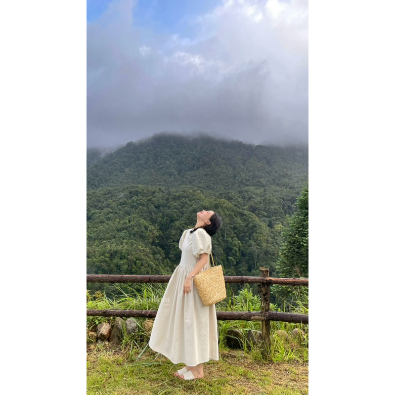 𝐇𝐞𝐫𝐚 𝐃𝐫𝐞𝐬𝐬 𝐋𝐢𝐧𝐞𝐧 (Váy cổ V xoè bồng)