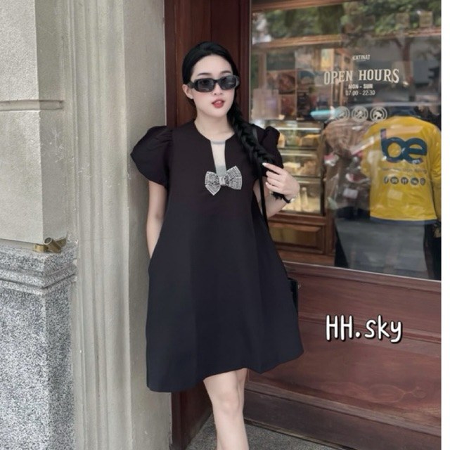 Váy tm đính nơ ngực sm