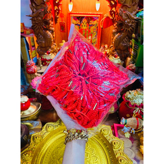 Vòng tay thắt đỏ thái lan