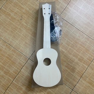 Đàn Ukulele Soprano Woim Gỗ Mộc Nguyên Khối Trơn Không Màu - HÀNG CÓ SẴN