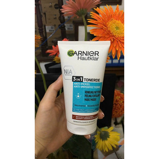 SỮA RỬA MẶT GARNIER PURE ACTIVE 3 IN 1