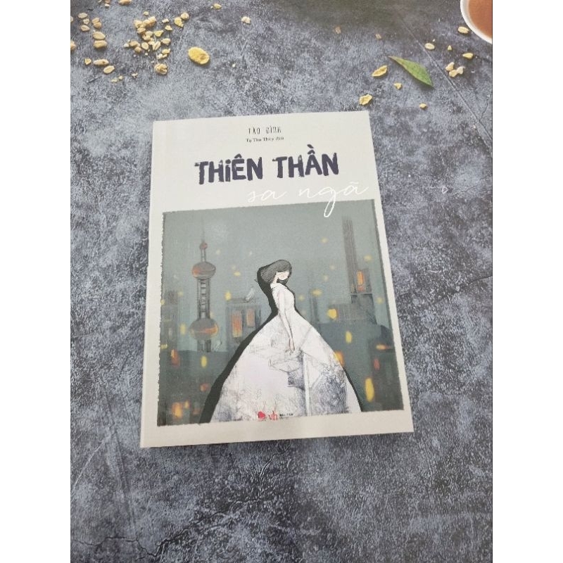 Sách - Thiên thần sa ngã