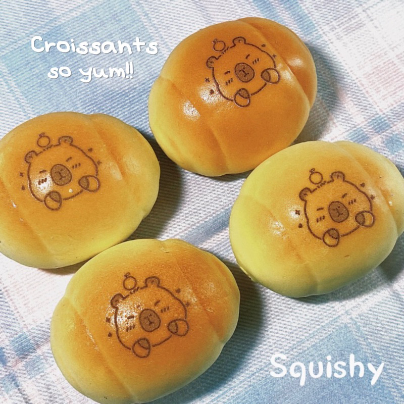 Squishy bánh sừng trâu Capybara 6cm