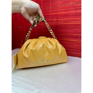 🌺🌺🌺🌺🌺túi mk nola chain clutch chính hãng
