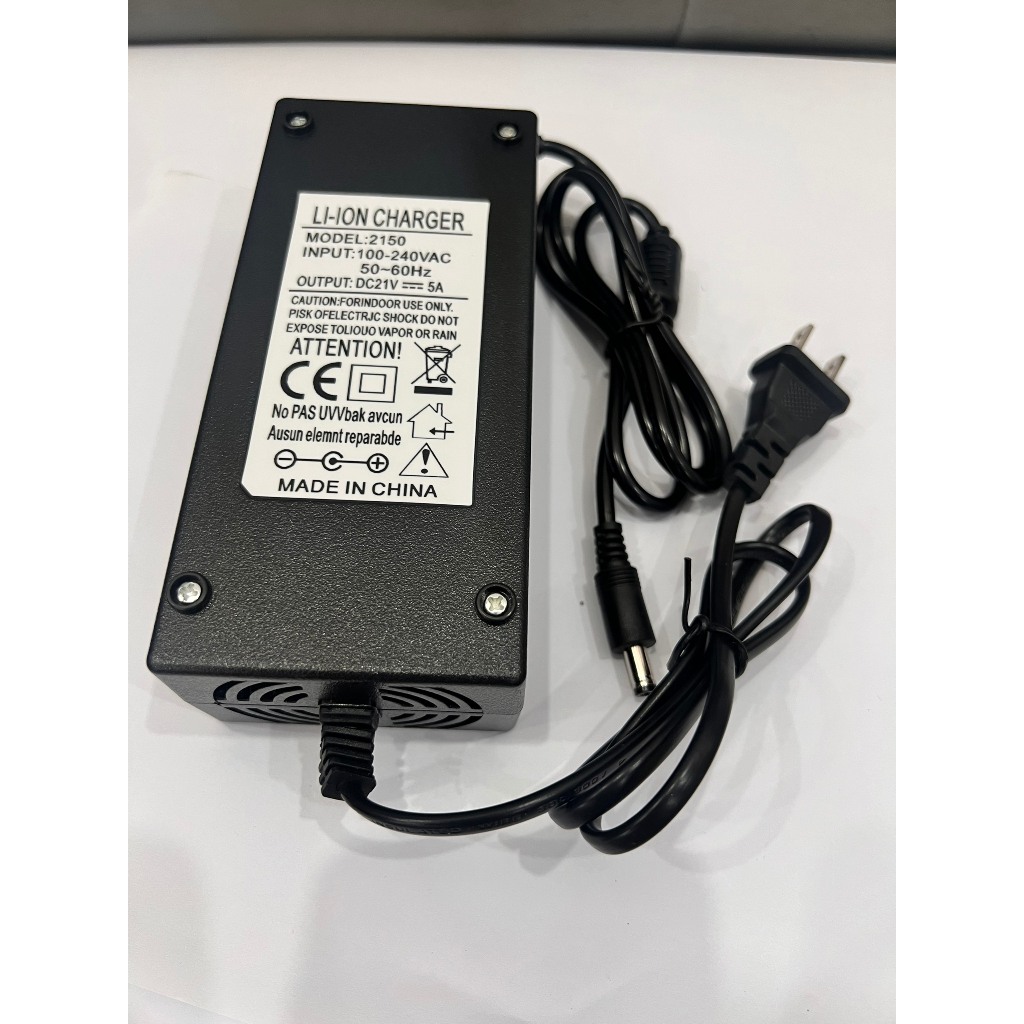 Sạc pin 5S 21V 5A loại tốt có quạt tản nhiệt. đèn báo sạc tự ngắt khi đầy cho pin HTB