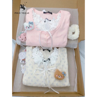 Áo coquette brandy dài tay dệt kim phối cổ ren