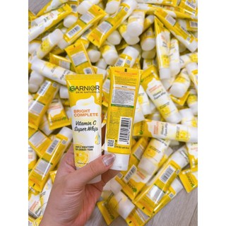Sữa rửa mặt làm sáng da giảm mụn garnier 50ml