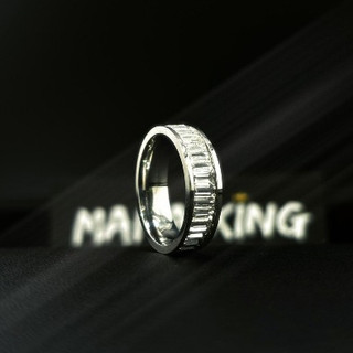  (TẶNG KÈM NHẪN)Nhẫn hiphop baguette chất liệu titan cực bền bỉ MAMA KING
