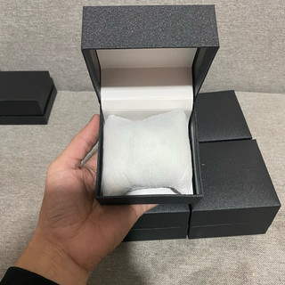 Hộp đồng hồ giả da cao cấp