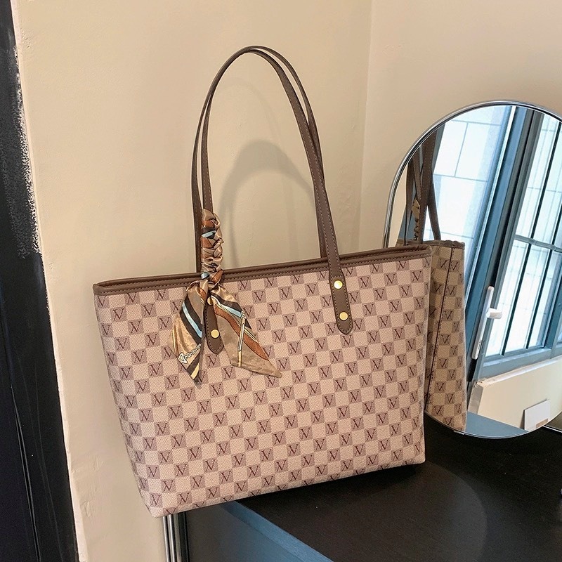 Túi xách nữ công sở đựng a4 túi tote họa tiết kẻ ô tặng kèm khăn 2 màu tùy chọn vừa laptop 2026