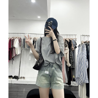 áo phông chữ đơn giản