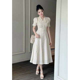 Váy kẻ cúc bọc