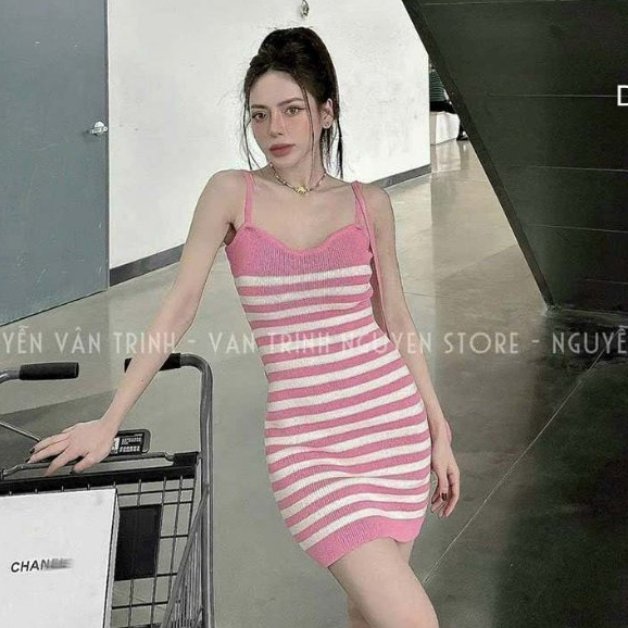 Đầm len sọc 2 dây ôm body siêu tôn dáng!