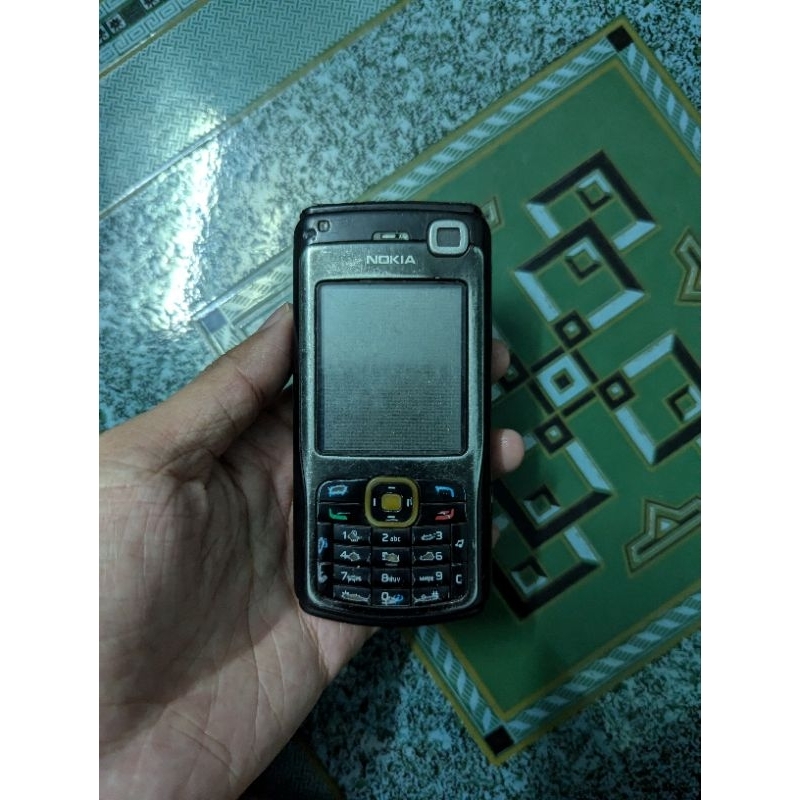 xác điện thoại Nokia N70 đổ chuông