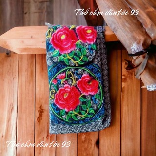 ví thêu đựng điện thoại