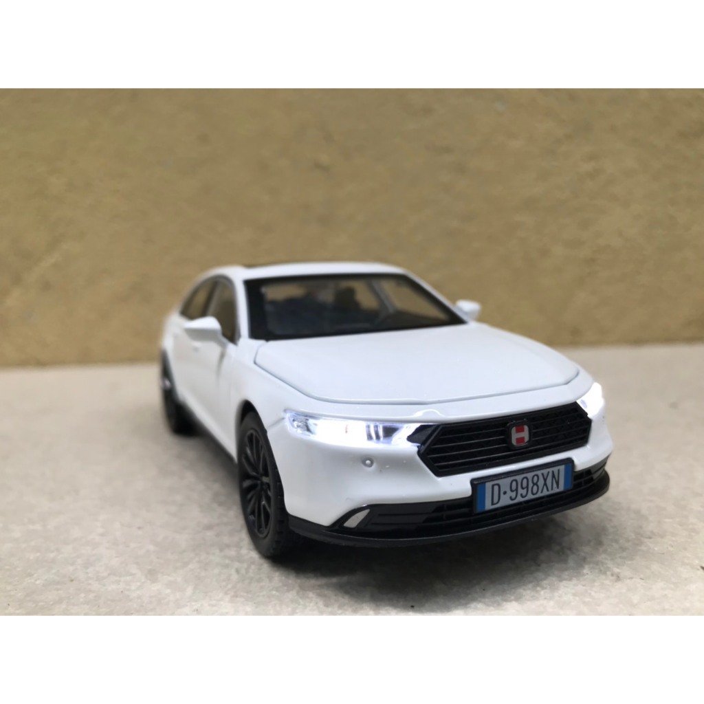 Mô hình xe HONDA Accord 1:32