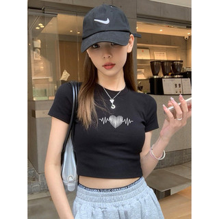 ÁO THUN CROPTOP TRÁI TIM LOẠN NHỊP KHI THẤY ANH ÔM XINH CR TIMTUNG