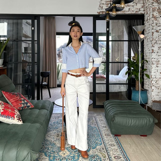 Sơ mi tay dài dáng crop ngang eo thiết kế phối trắng cổ tay trẻ trung THEKAT.SHOP chất vải Bamboo mềm mại, thoáng mát