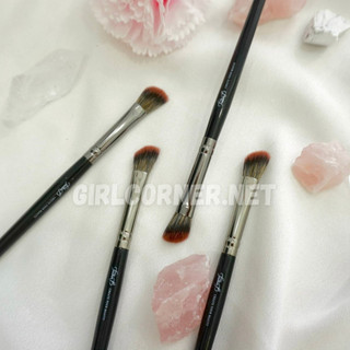 Cọ tạo khối sóng mũi Feather B E62