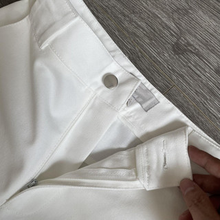 Quần kaki nữ ống thụng