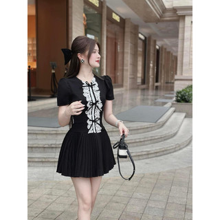 ĐẦM BÈO NGỰC ĐÍNH NƠ