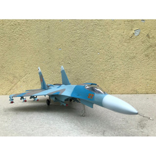 Mô hình Máy báy Tiêm kích SU-27 Flanker 1:72 ABS