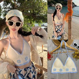Áo bra sắc màu hoạ tiết hoa cúc nhỏ, bikini len móc đi biển thời trang mùa hè 2024