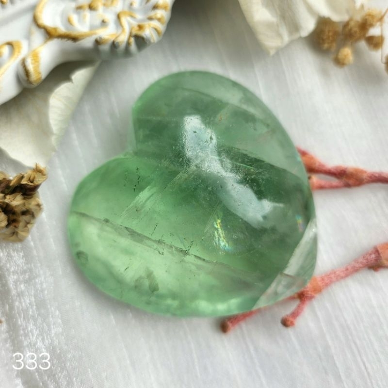 đá xanh green fluorite hình tim