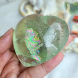 đá xanh green fluorite hình tim