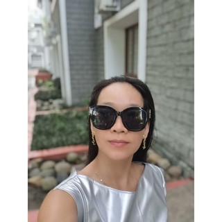 đầm da màu bạc co giãn