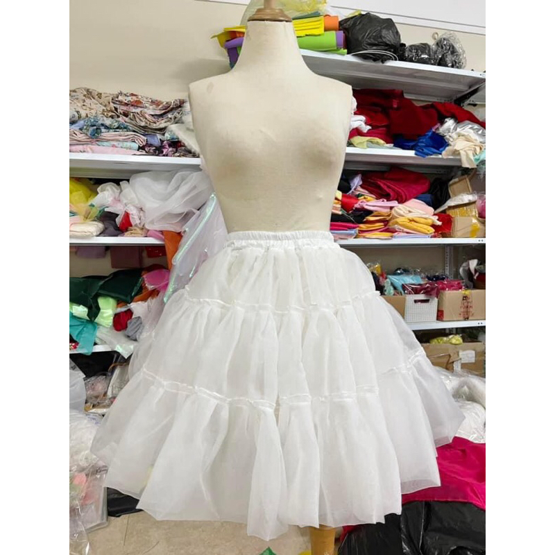 Tùng phồng Lolita chính hãng brand Alice Alice phối váy đầm lolita