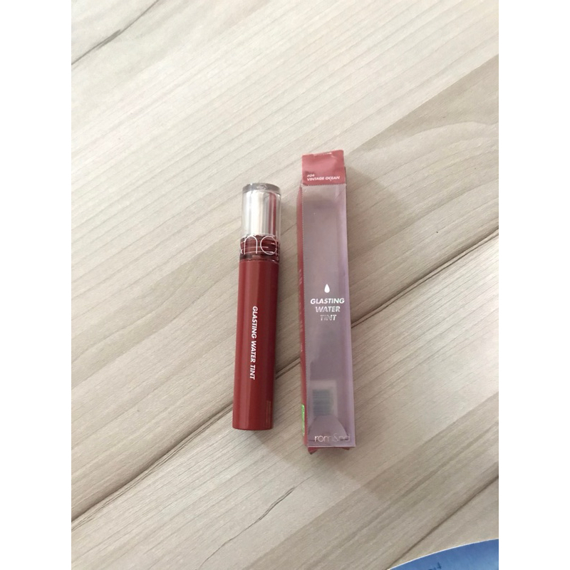 Romand 04 vintage ocean juicy glasting water tint