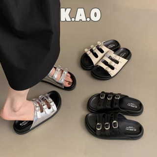 Dép Sandal 3 Quai Ngang Đai Khuy Đế Dày Dép Nữ Đi Học Mẫu 2025 - Tiệm Nhà KAO