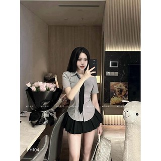 Set áo thun sơ mi cộc tay ôm chiết eo kèm cà vạt phối chân váy xếp ly phong cách trẻ trung , năng động