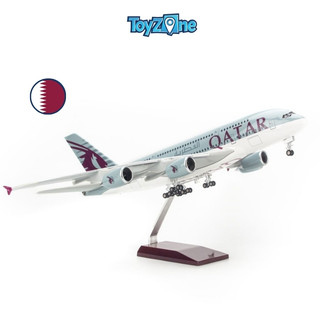 Mô hình máy bay lắp ráp có đèn led Qatar Airways Airbus A380 47cm Everfly