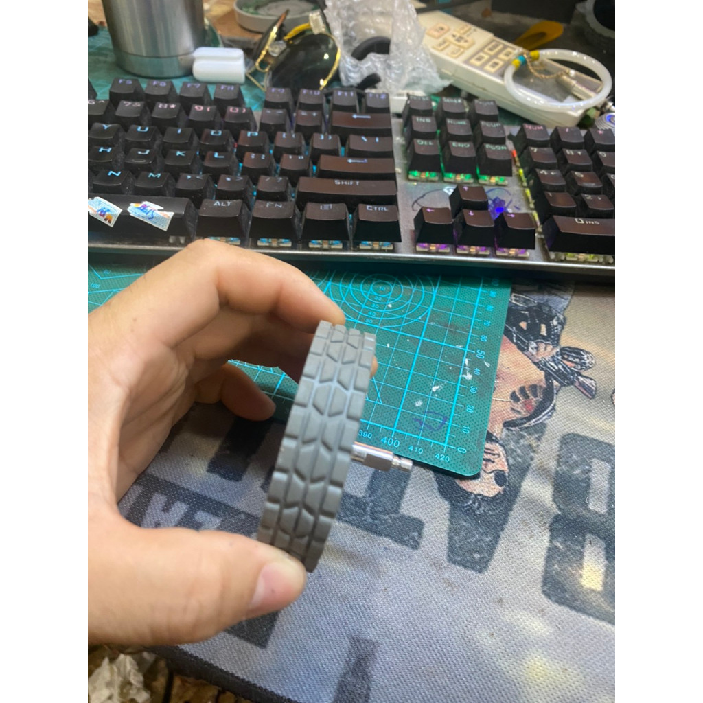 bánh xe theo máy Ecovacs DE53, DE55, DE33, DE35, DD35, DJ35 DD33, DD37, DG710, DG716, OZMO 900